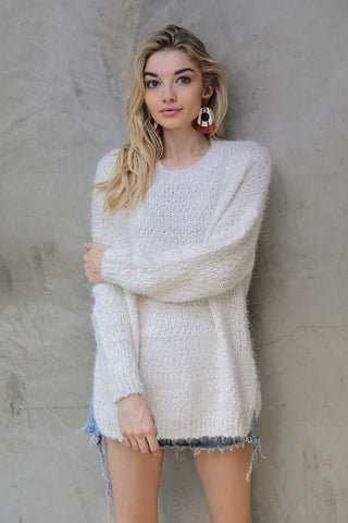 Soft and cozy oversized sweater in ivory S-L